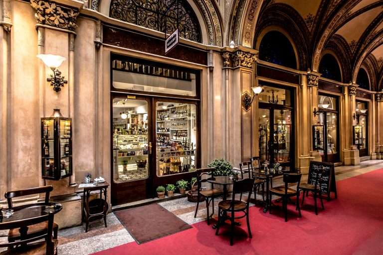 Die Kaffeekultur in Österreich: Erfinder des Cafe to go