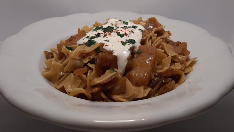 Traditionelle Krautfleckerl