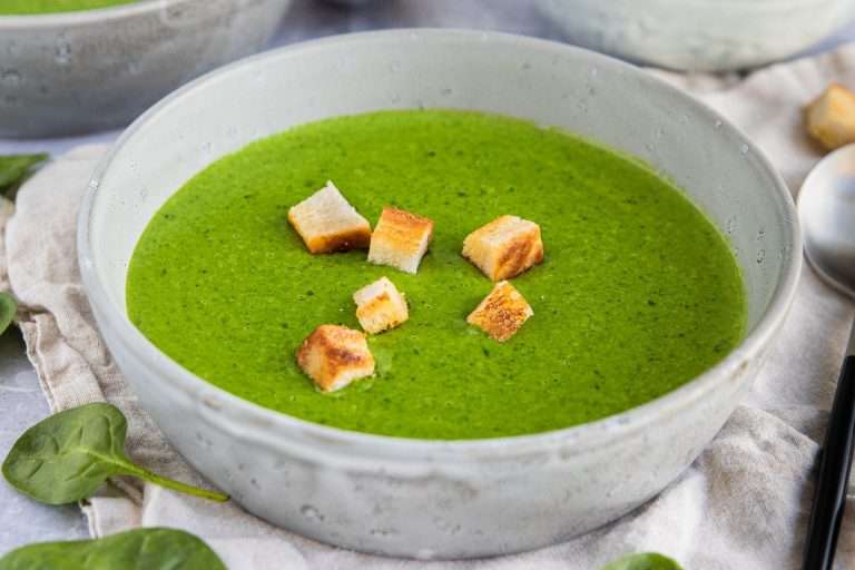 Frühlingskräutersuppe