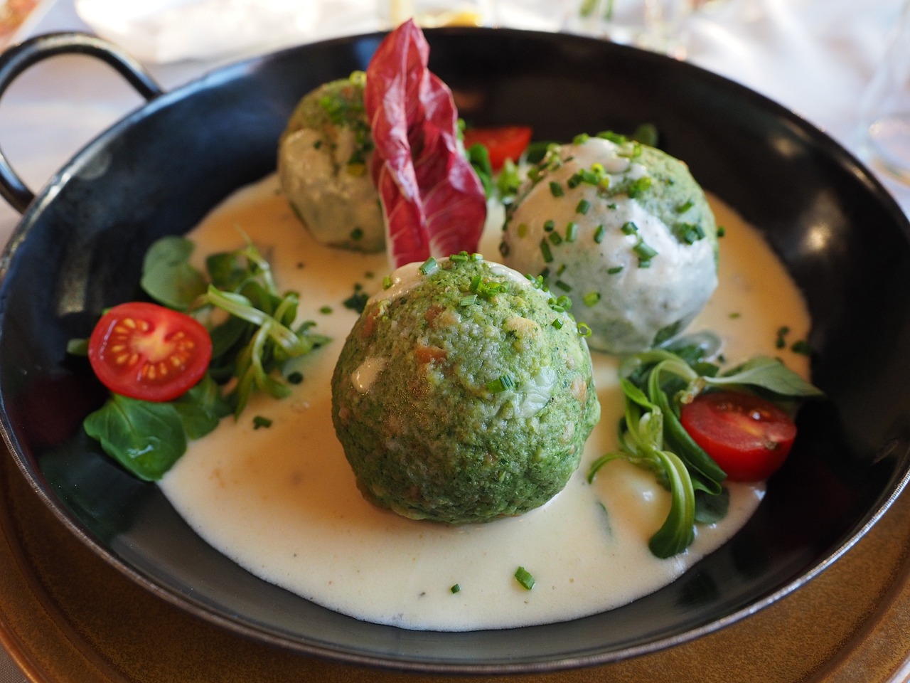 spinach dumplings 2738949 1280