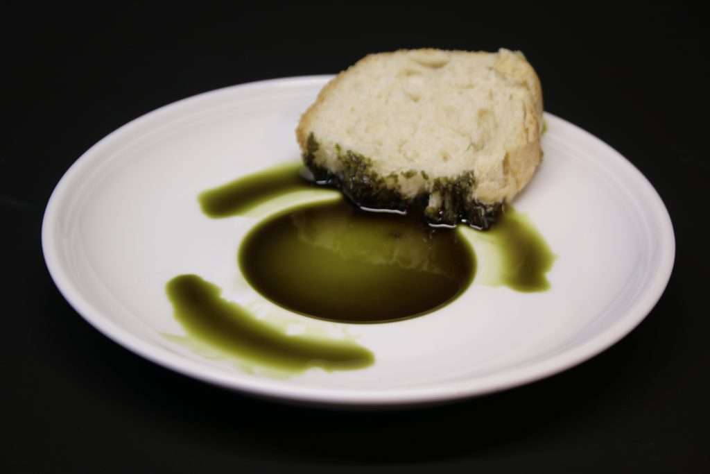 22 Traditionelle knackige Salate 3 Kürbiskernöl